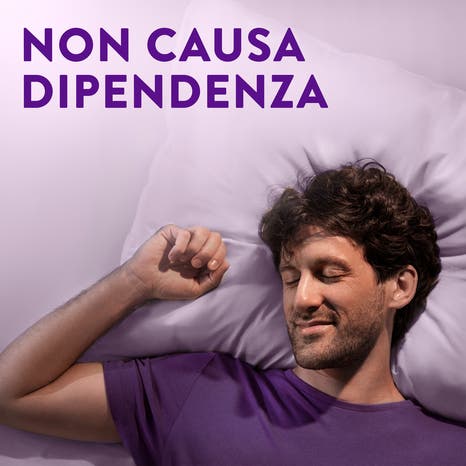 zzzquil natura melatonina integratore per dormire, gusto mango e banana, con valeriana, camomilla, vitamina b6 e estratti alle erbe 60 gommose