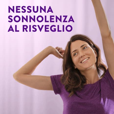 zzzquil natura melatonina integratore per dormire, gusto mango e banana, con valeriana, camomilla, vitamina b6 e estratti alle erbe 60 gommose
